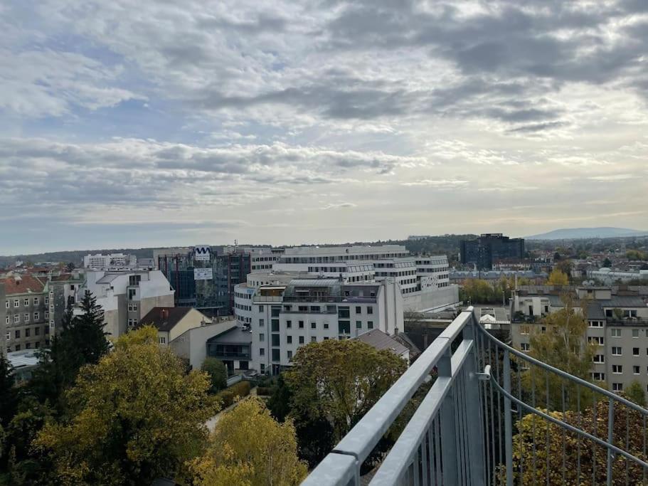 Apartamento Rooftop Terrace- Panoramablick Ueber Wien Exterior foto