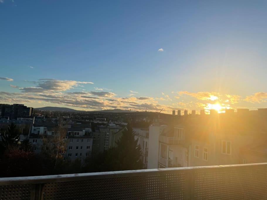 Apartamento Rooftop Terrace- Panoramablick Ueber Wien Exterior foto